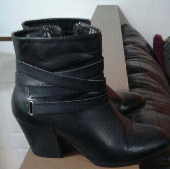 A.N.A. (JCP) Ana Luz Bootie - Picture 2 of 8